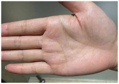 ӵ�к���Ե��Ů����������