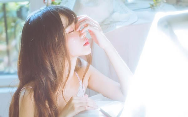 金兔命适合穿什么颜色的衣服?金兔命穿衣搭配开运指南