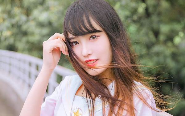 火龙命适合穿什么颜色的衣服?火龙命穿衣搭配开运指南