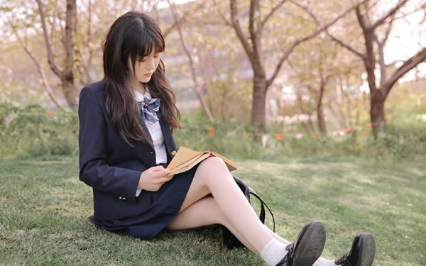 狗年宝宝养育指南:传承文化中的聪慧启蒙