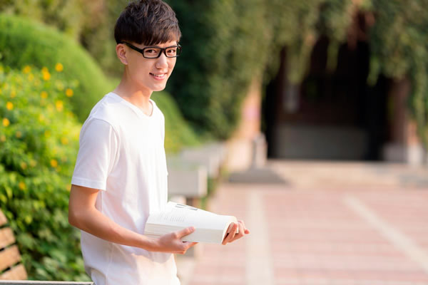 霹雳火命的男人的命运详解